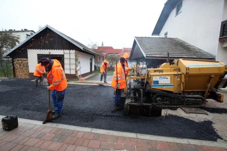 Asfaltiranje Cesta 4. maja 02 Foto Ljubo Vukelič